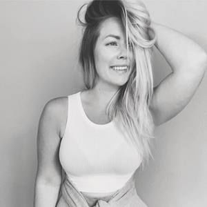 Meet your Posher, Courtney